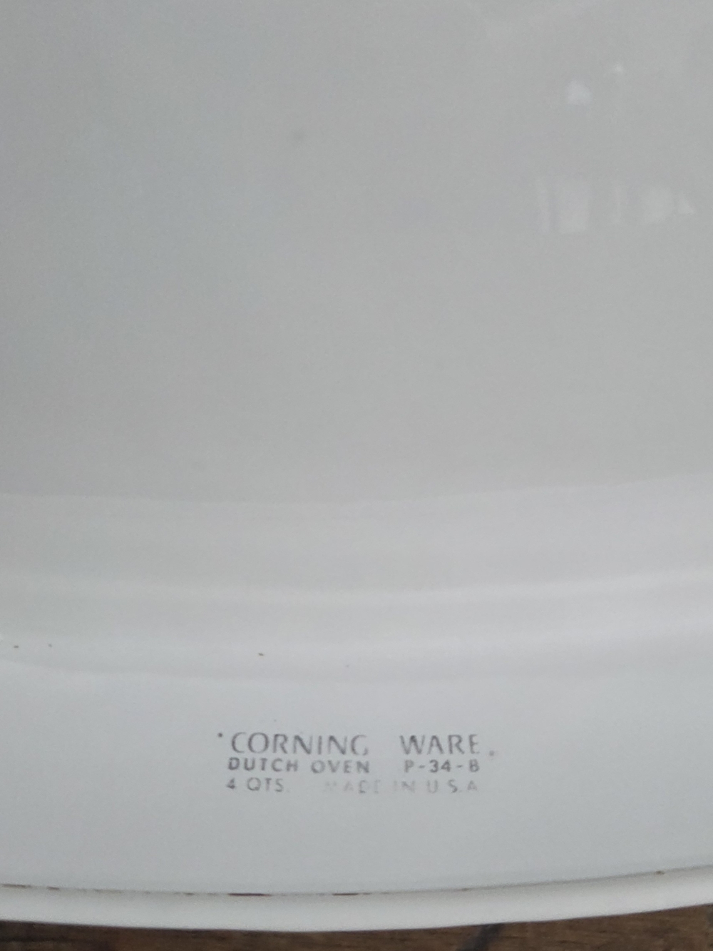 CorningWare White Casserole Dish with Blue Floral Pattern and Glass Lid - Picture 2 of 6